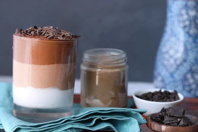 CHOCOLATE CLOUD MOUSSE