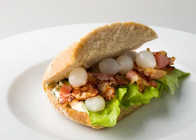 SMOKY PEACH BLT
