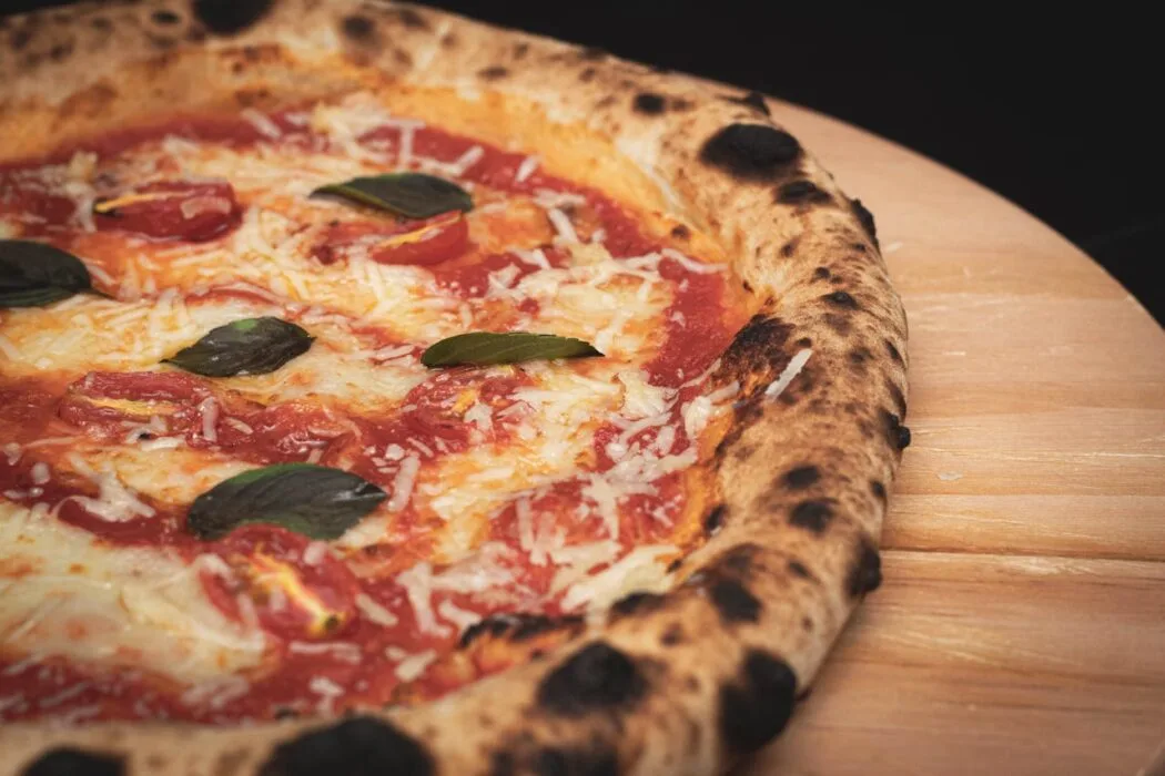 Classic Cheese pizza in rome